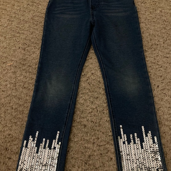 2 pc  size 6x/sm outfit . sparkle jeans. Partial faux leather jacket/ sweatshirt - Picture 4 of 6